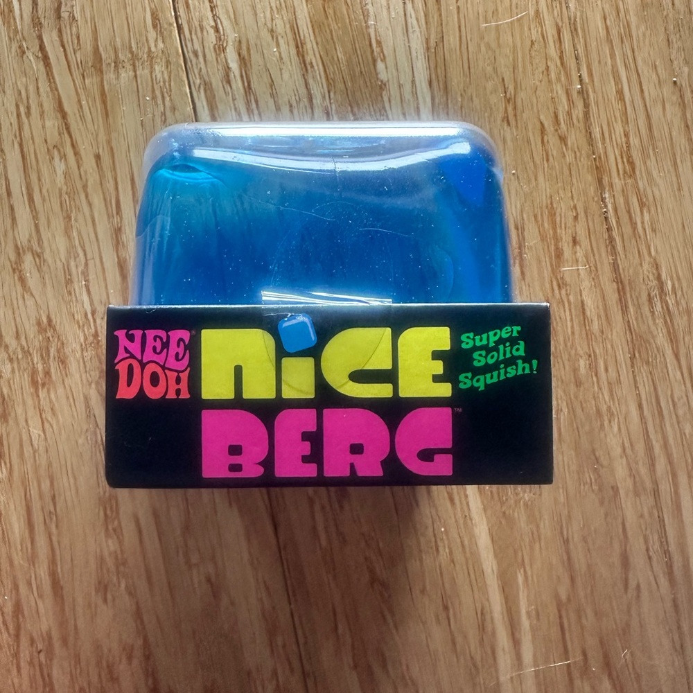 Nice Berg Blue Super Solid Squish Kids Toy - Picture 2 of 4